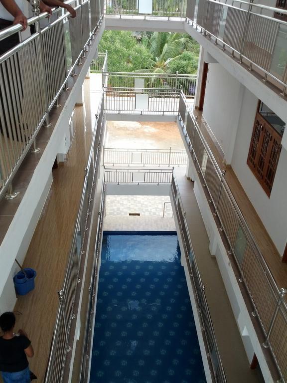 Happy Leoni Hotel Anuradhapura Exterior photo